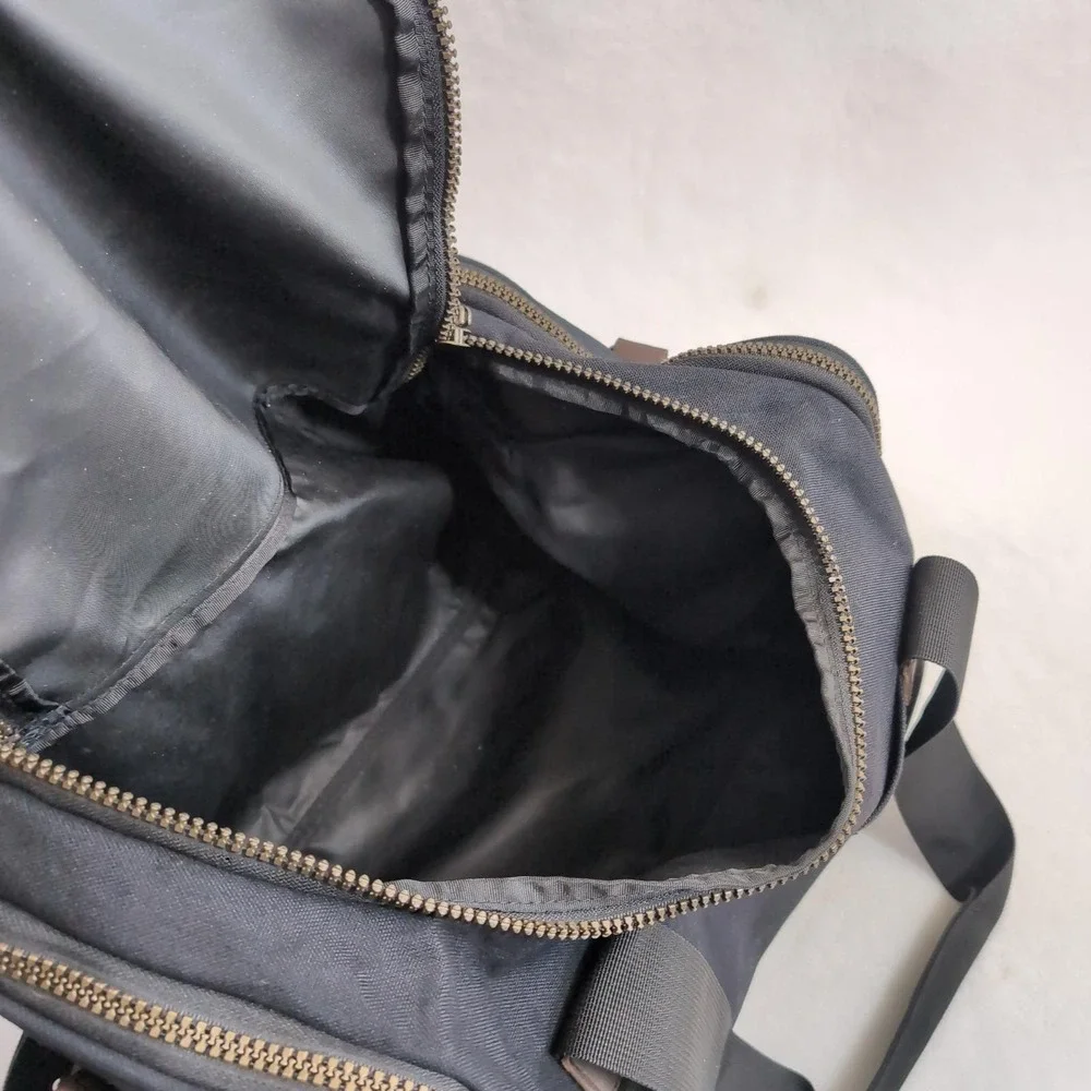 New Vintage Eddie Bauer Duffel Bag Black Nylon Carry On Travel Weekender Luggage